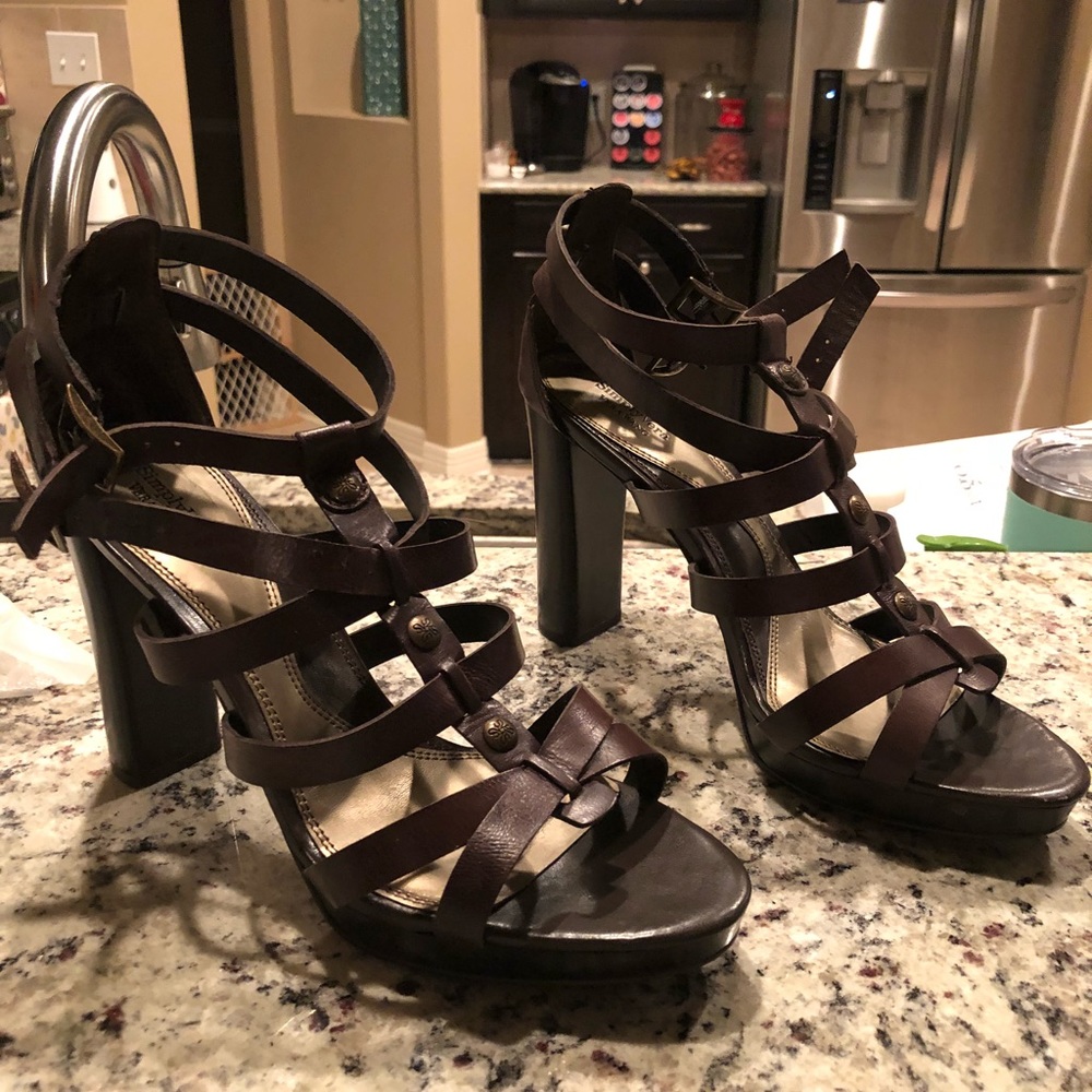 Simply Vera by Vera Wang heeled sandal